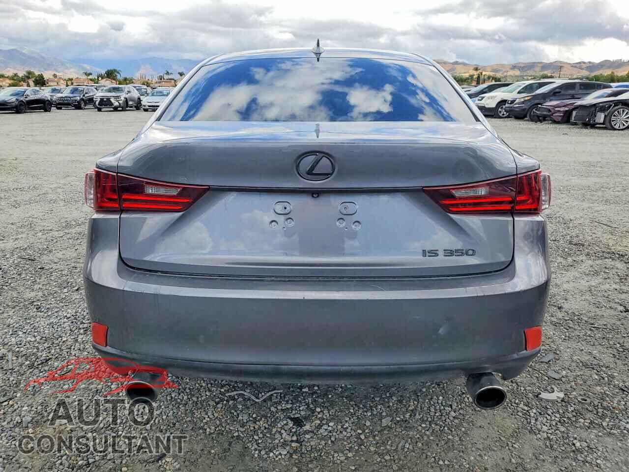 LEXUS IS 2014 - JTHBE1D22E5011652