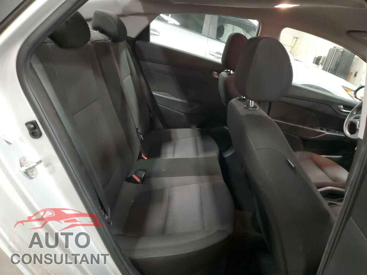 HYUNDAI ACCENT 2019 - 3KPC24A39KE044175