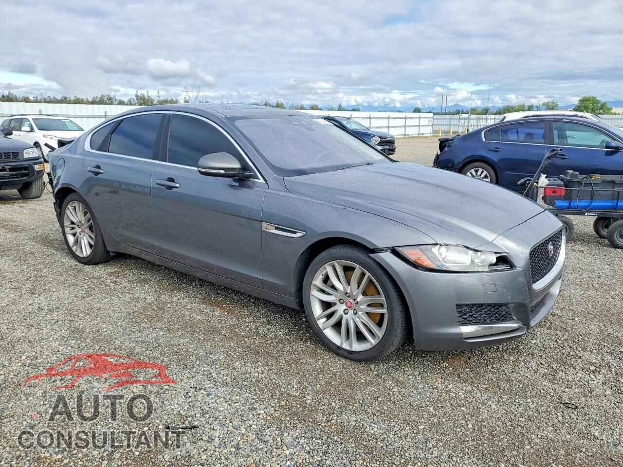 JAGUAR XF 2016 - SAJBE4BV2GCY08984