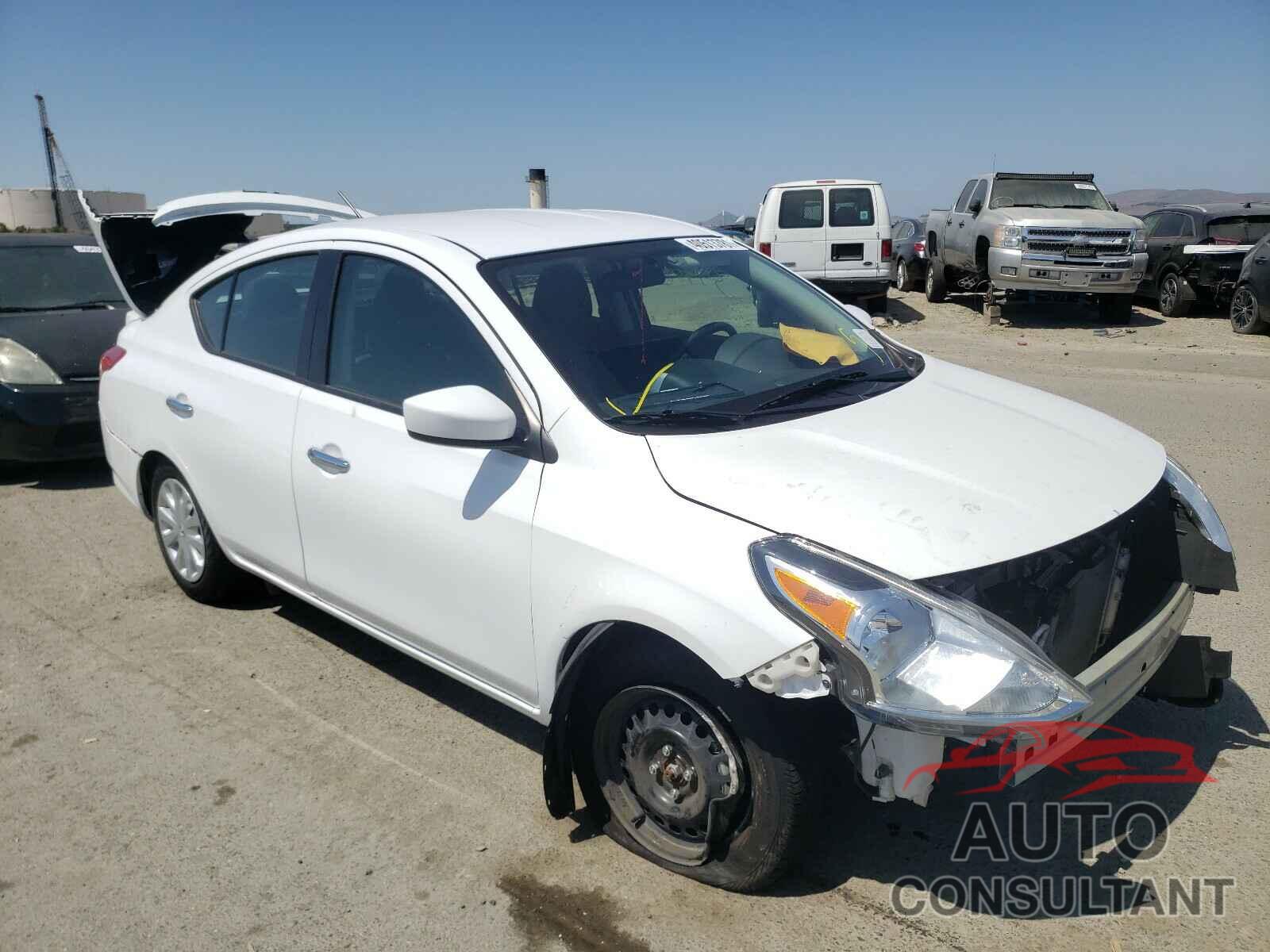NISSAN VERSA 2019 - 3N1CN7AP7KL851689
