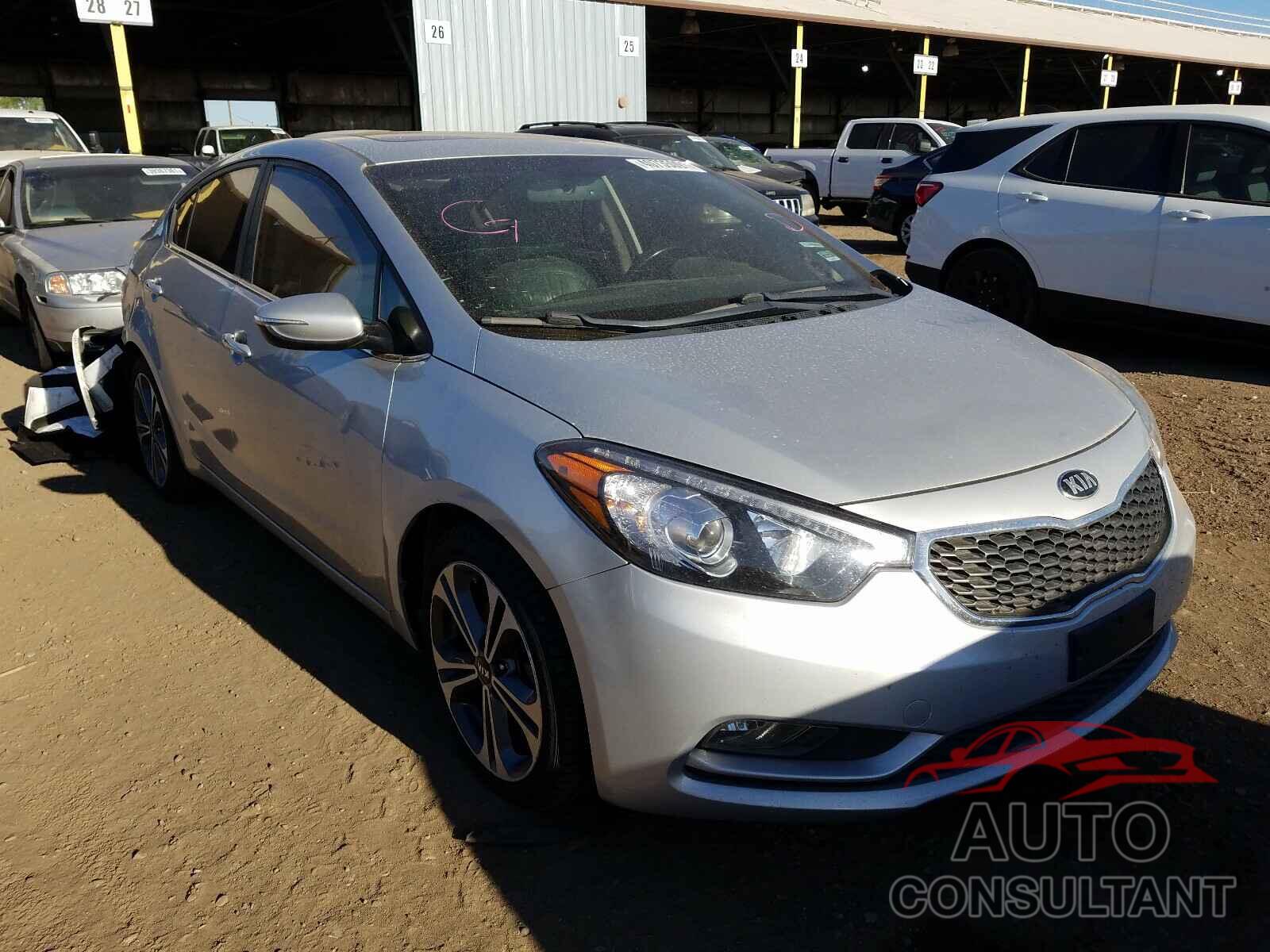 KIA FORTE 2016 - KNAFZ4A8XG5590441