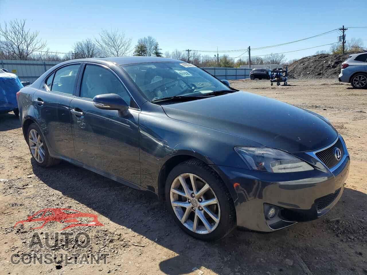 LEXUS IS 2011 - JTHCF5C28B5046878
