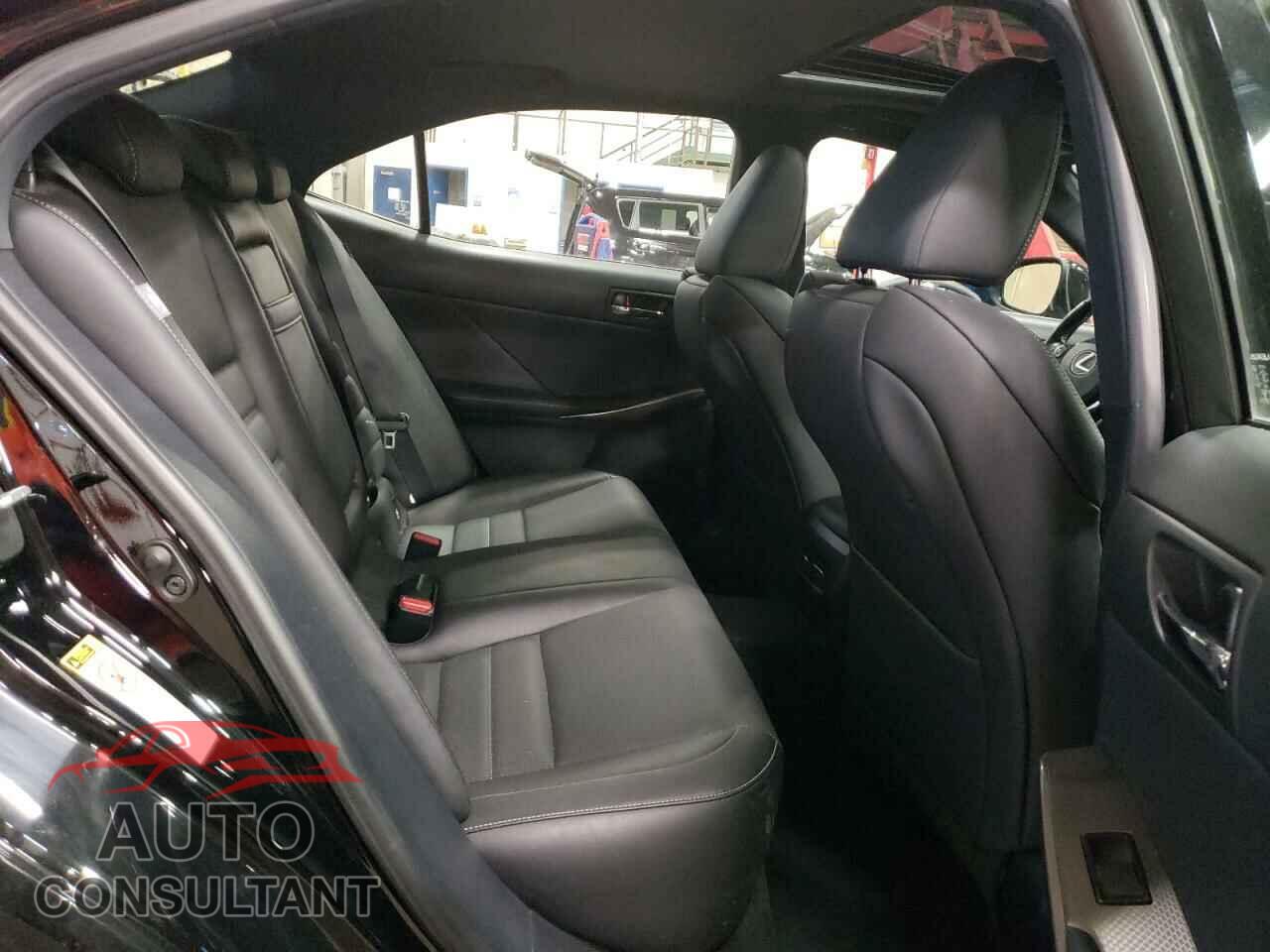 LEXUS IS 2016 - JTHCE1D21G5012346