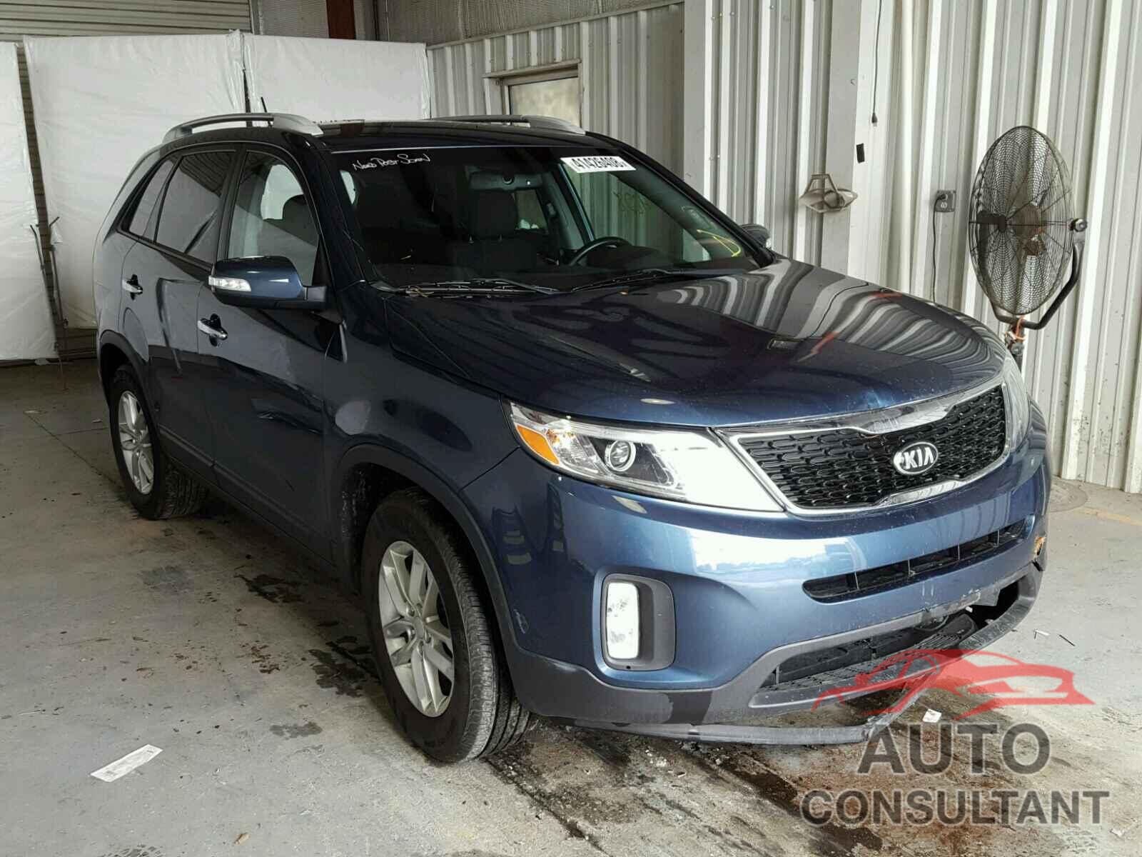 KIA SORENTO LX 2015 - 5XYKT3A68FG604399