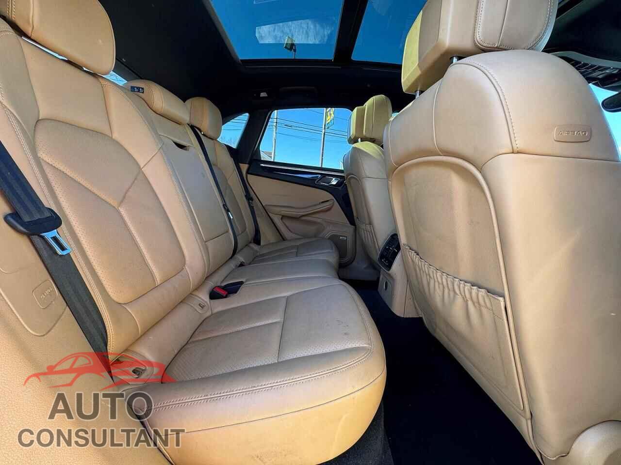 PORSCHE MACAN 2018 - WP1AA2A53JLB08909