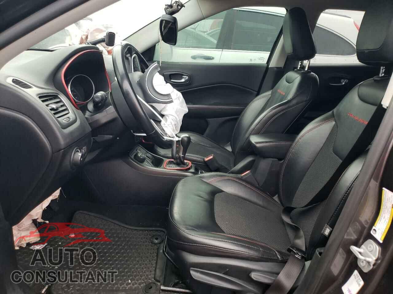 JEEP COMPASS 2020 - 3C4NJDDB3LT123711