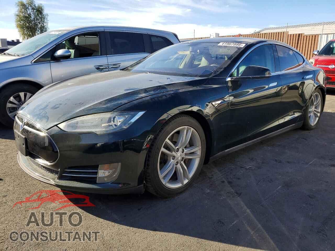TESLA MODEL S 2012 - 5YJSA1DN7CFP02940