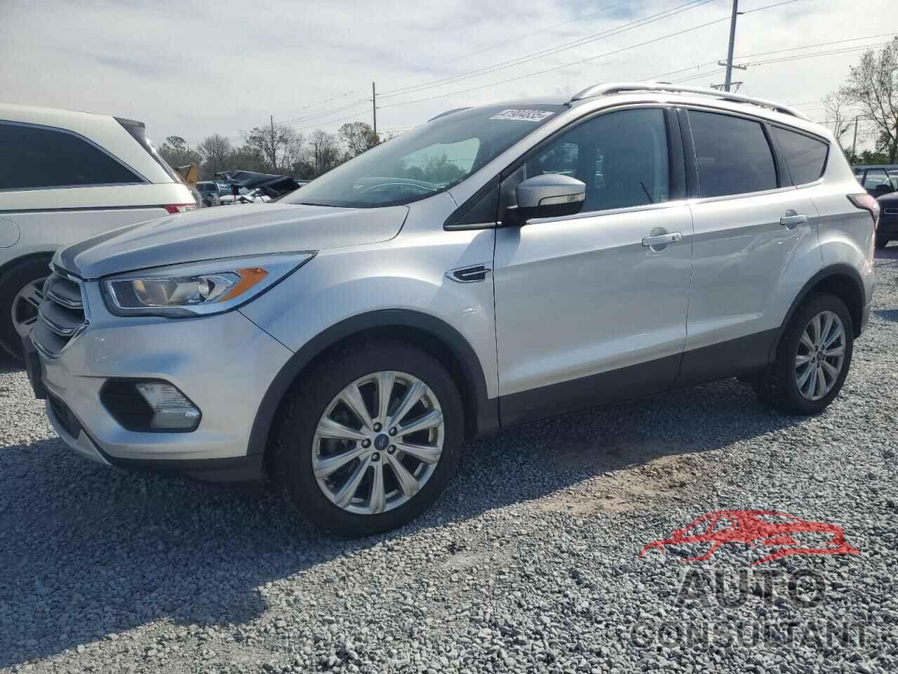 FORD ESCAPE 2017 - 1FMCU0J95HUD84470