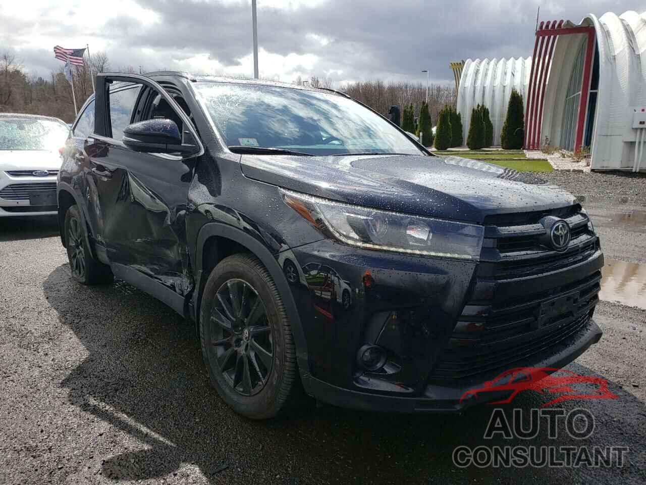 TOYOTA HIGHLANDER 2019 - 5TDJZRFH3KS619090