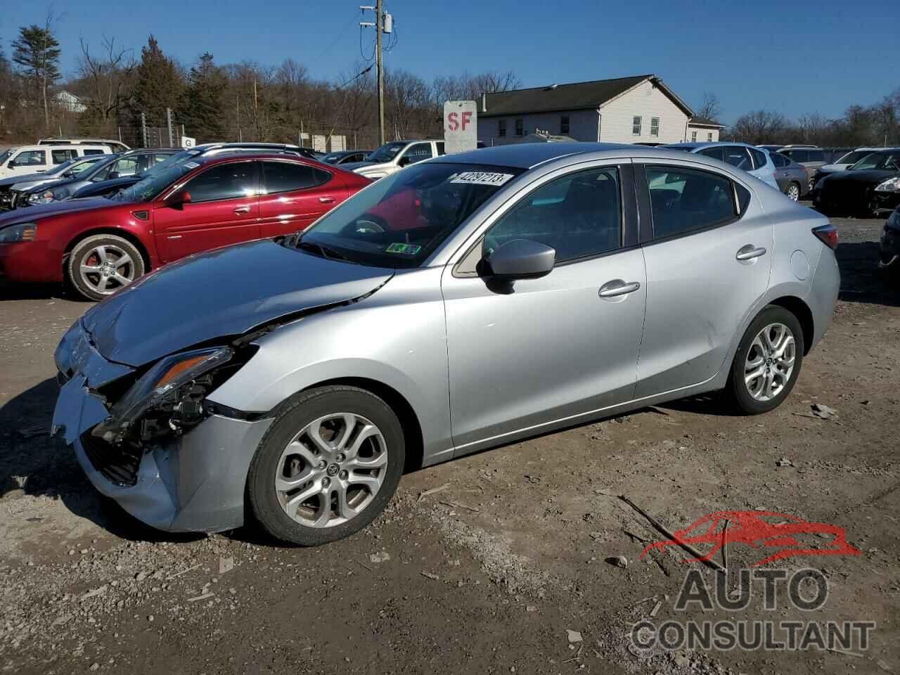 TOYOTA YARIS 2017 - 3MYDLBYV0HY187358