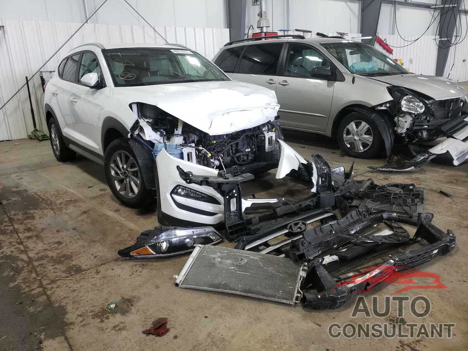 HYUNDAI TUCSON 2018 - KM8J3CA47JU608019