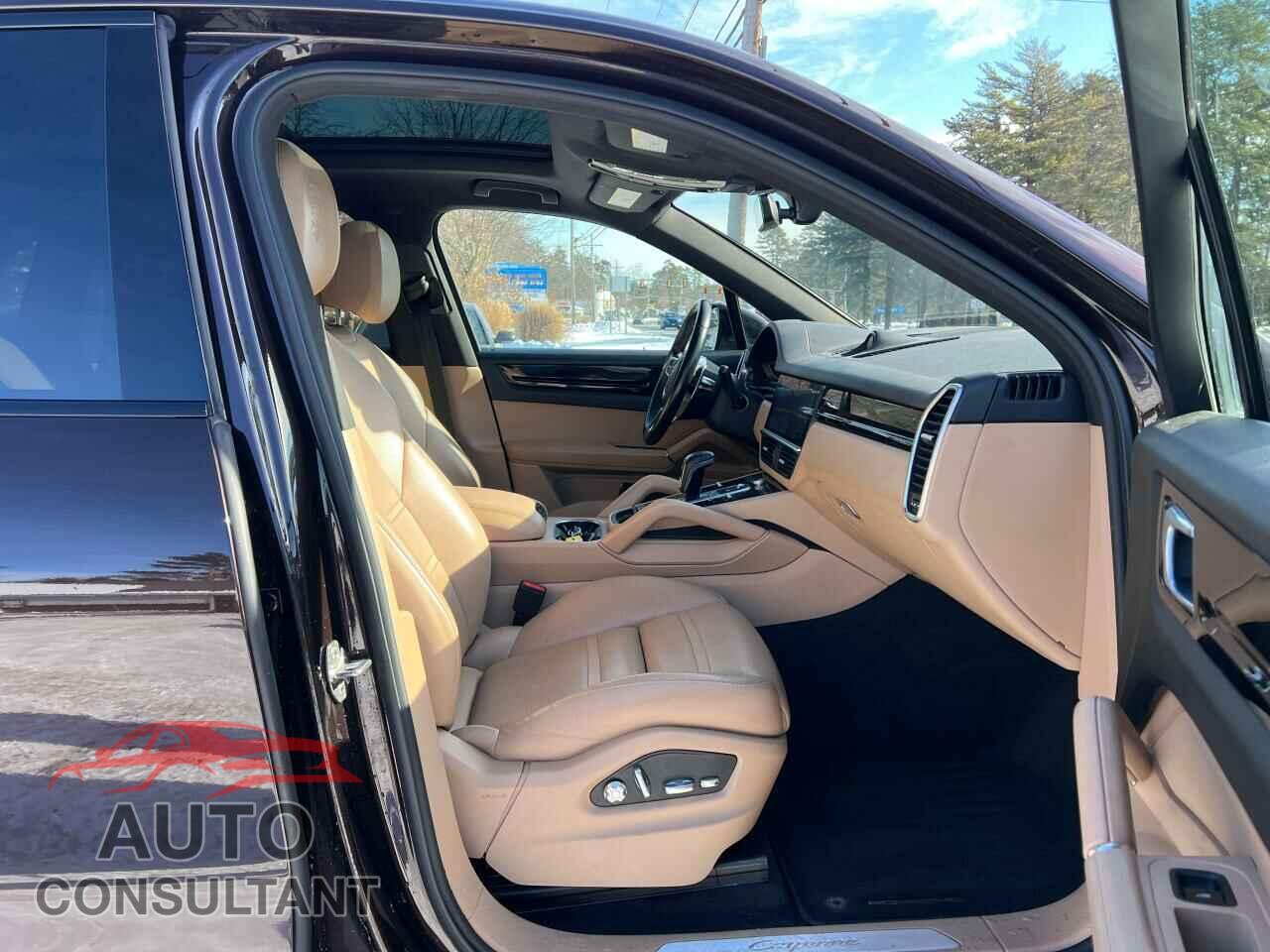 PORSCHE CAYENNE 2019 - WP1AA2AY7KDA05952