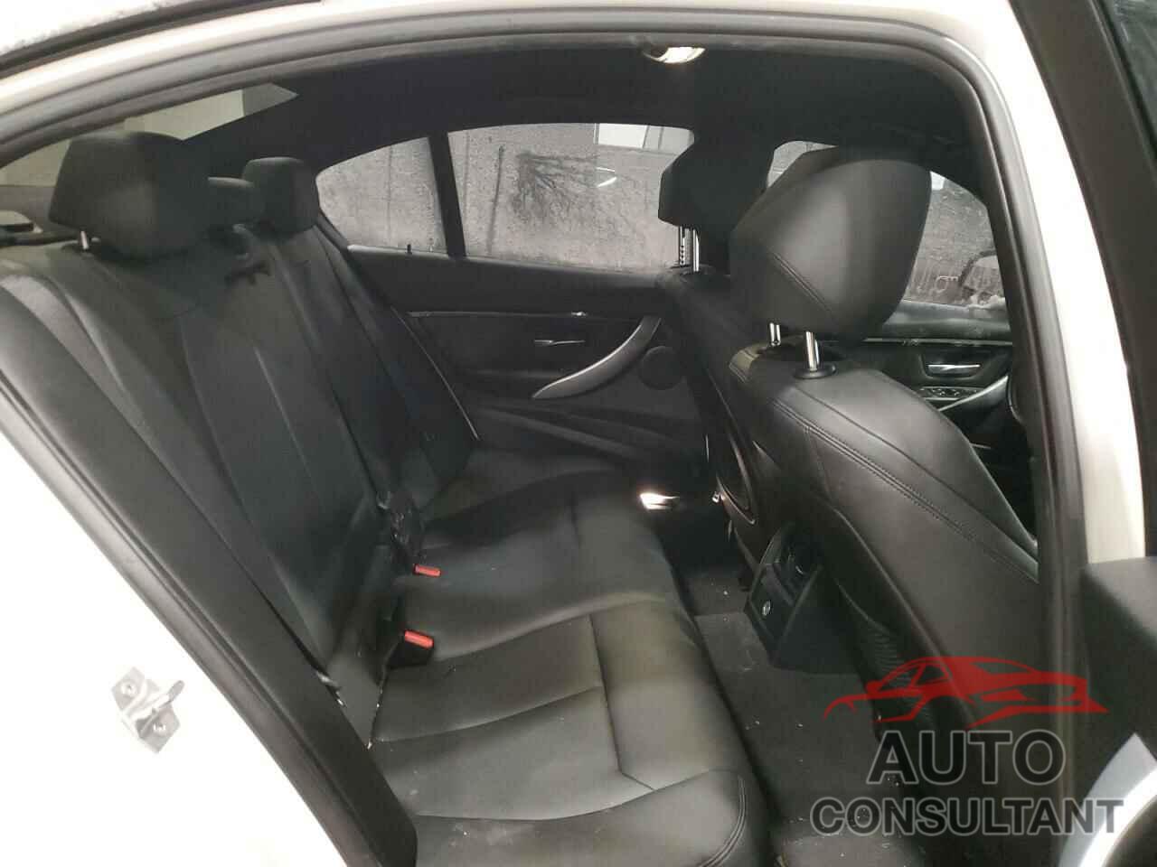 BMW 3 SERIES 2016 - WBA8E3G58GNU02754