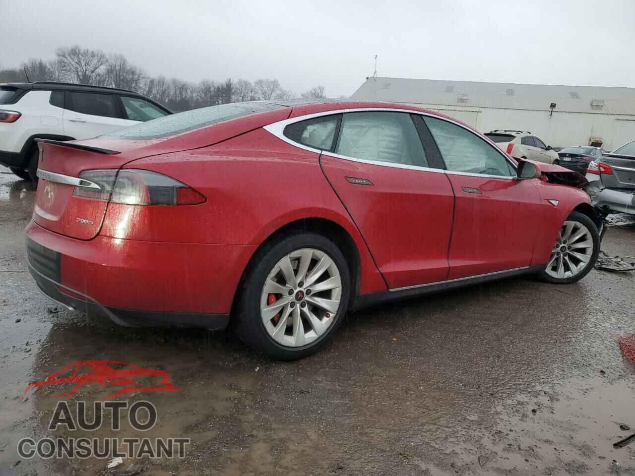 TESLA MODEL S 2015 - 5YJSA1E49FF113947