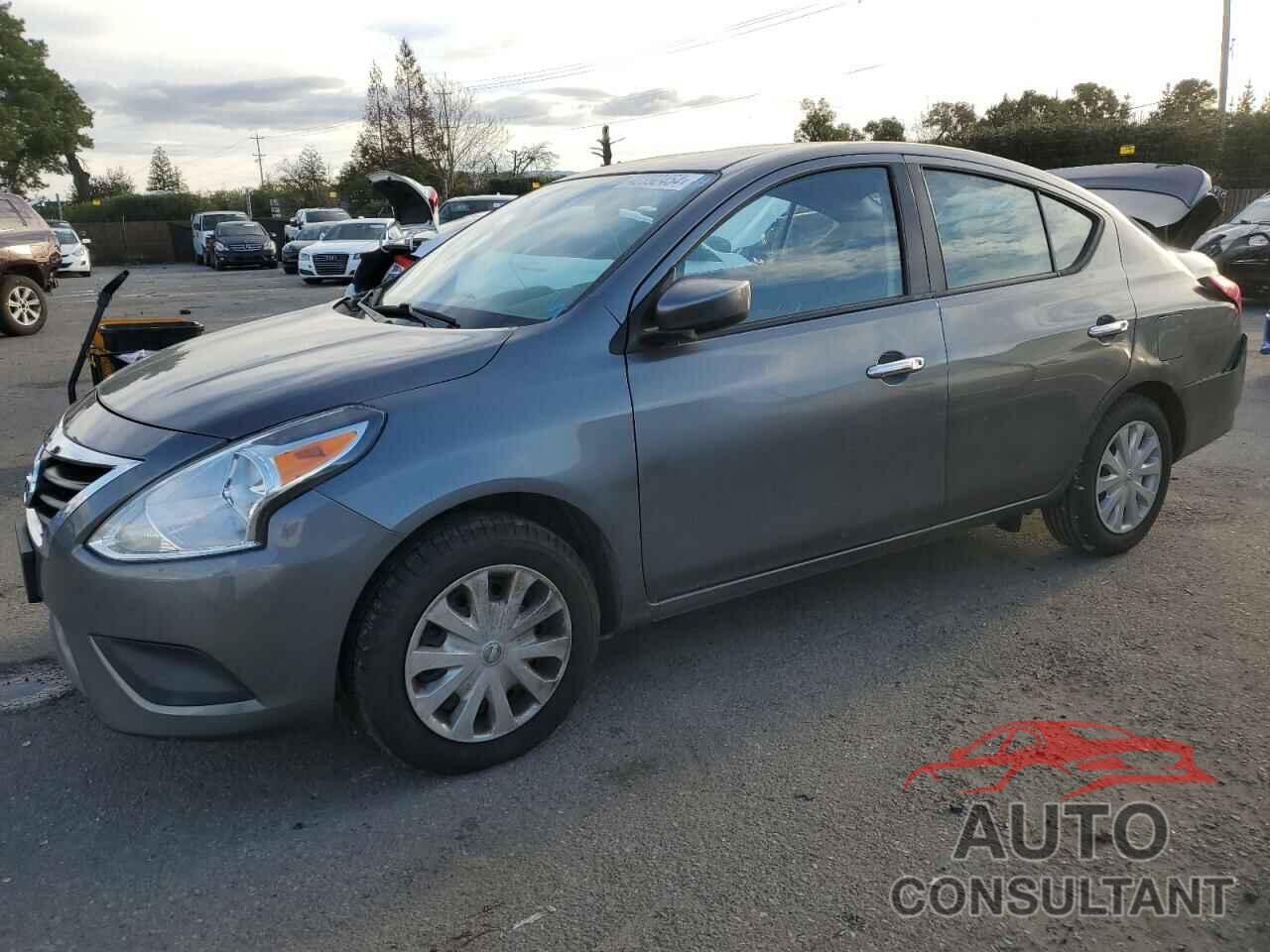 NISSAN VERSA 2018 - 3N1CN7AP7JL836477