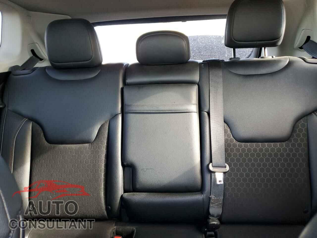 JEEP COMPASS 2018 - 3C4NJDBB2JT139351