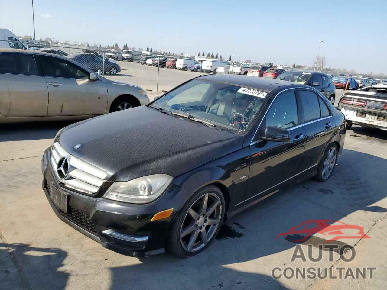 MERCEDES-BENZ C-CLASS 2012 - WDDGF4HB4CR218345
