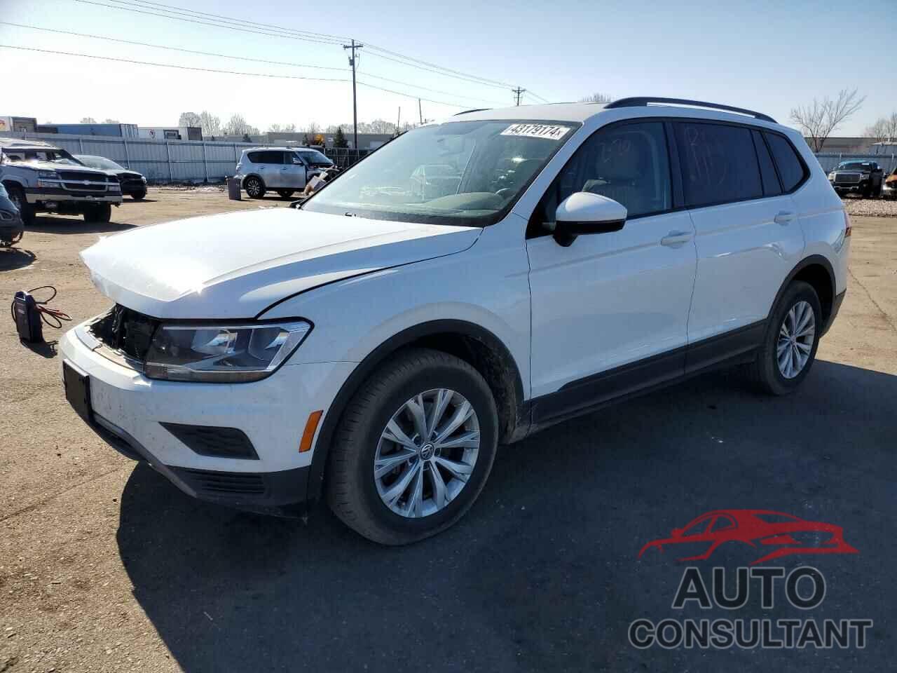 VOLKSWAGEN TIGUAN 2019 - 3VV0B7AXXKM057869