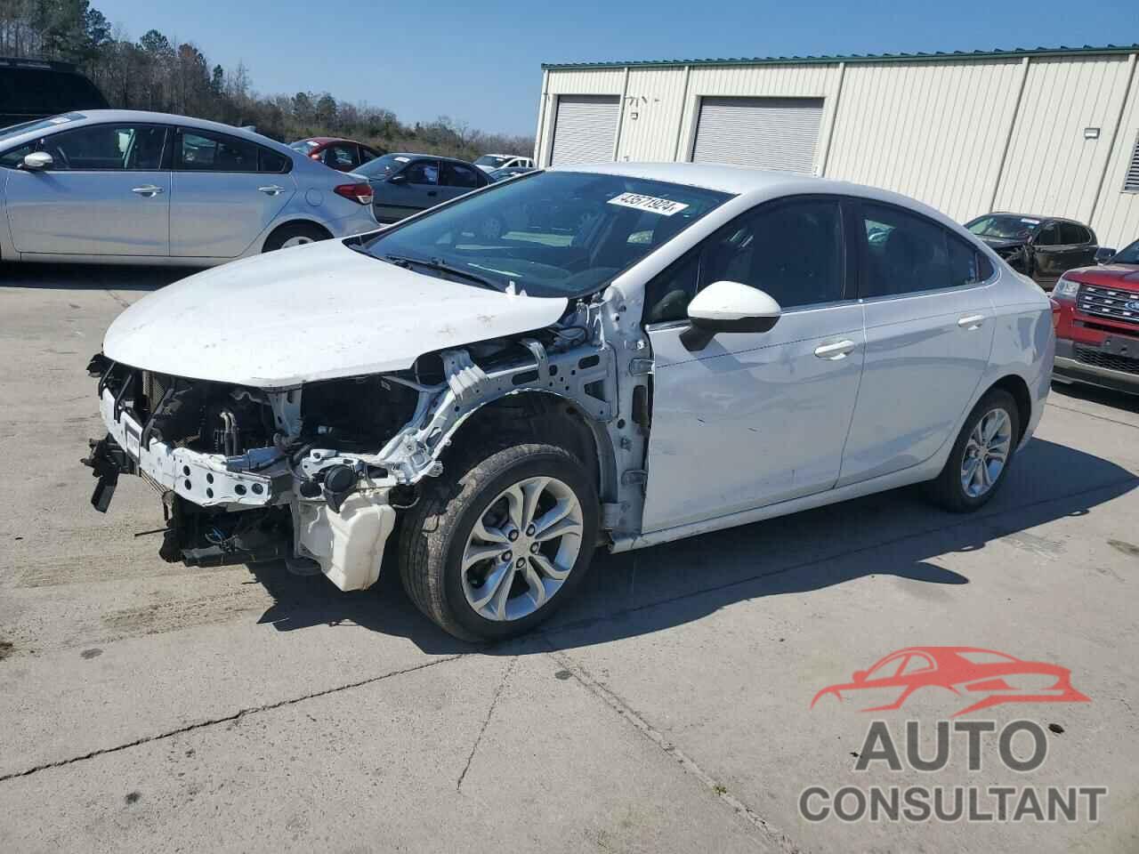 CHEVROLET CRUZE 2019 - 1G1BE5SM8K7119683