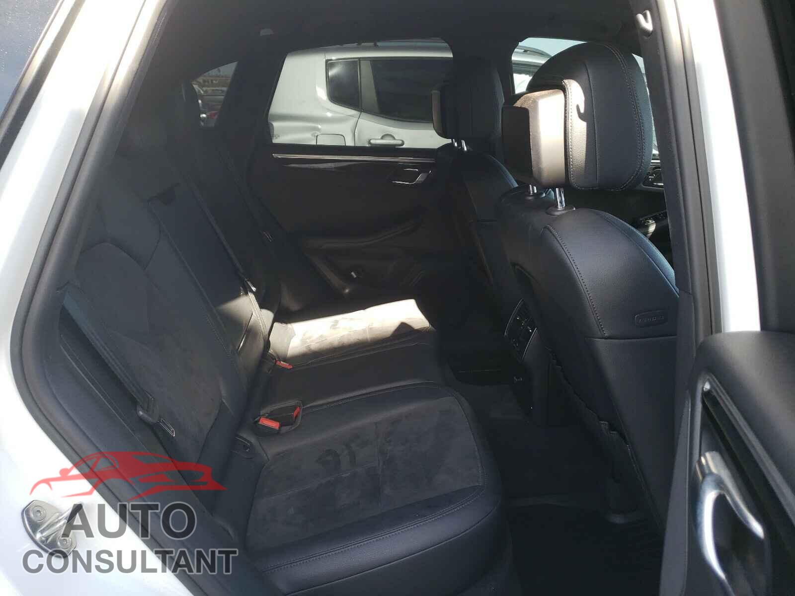 PORSCHE MACAN 2016 - WP1AB2A57GLB53115