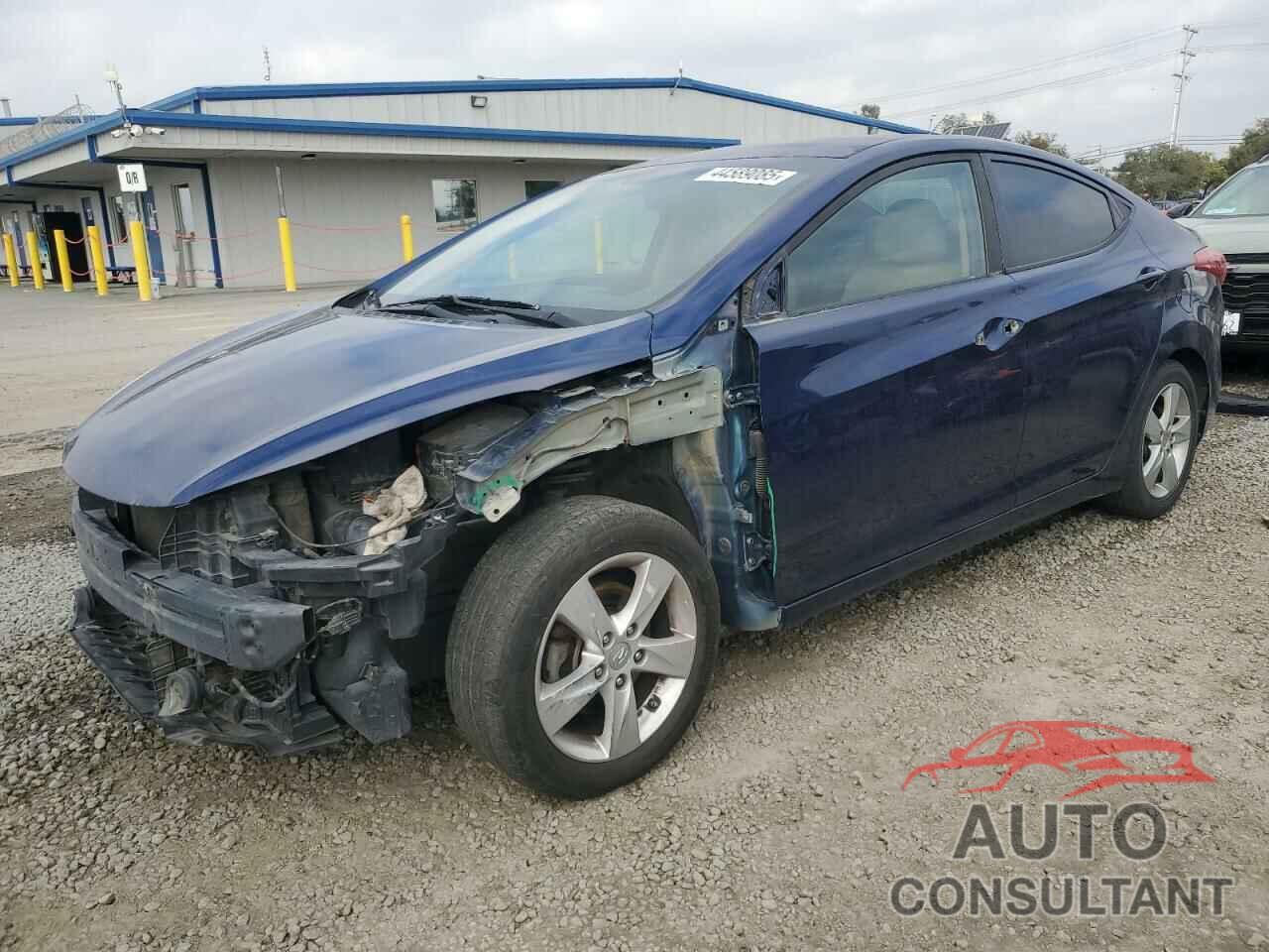 HYUNDAI ELANTRA 2013 - KMHDH4AE6DU817852