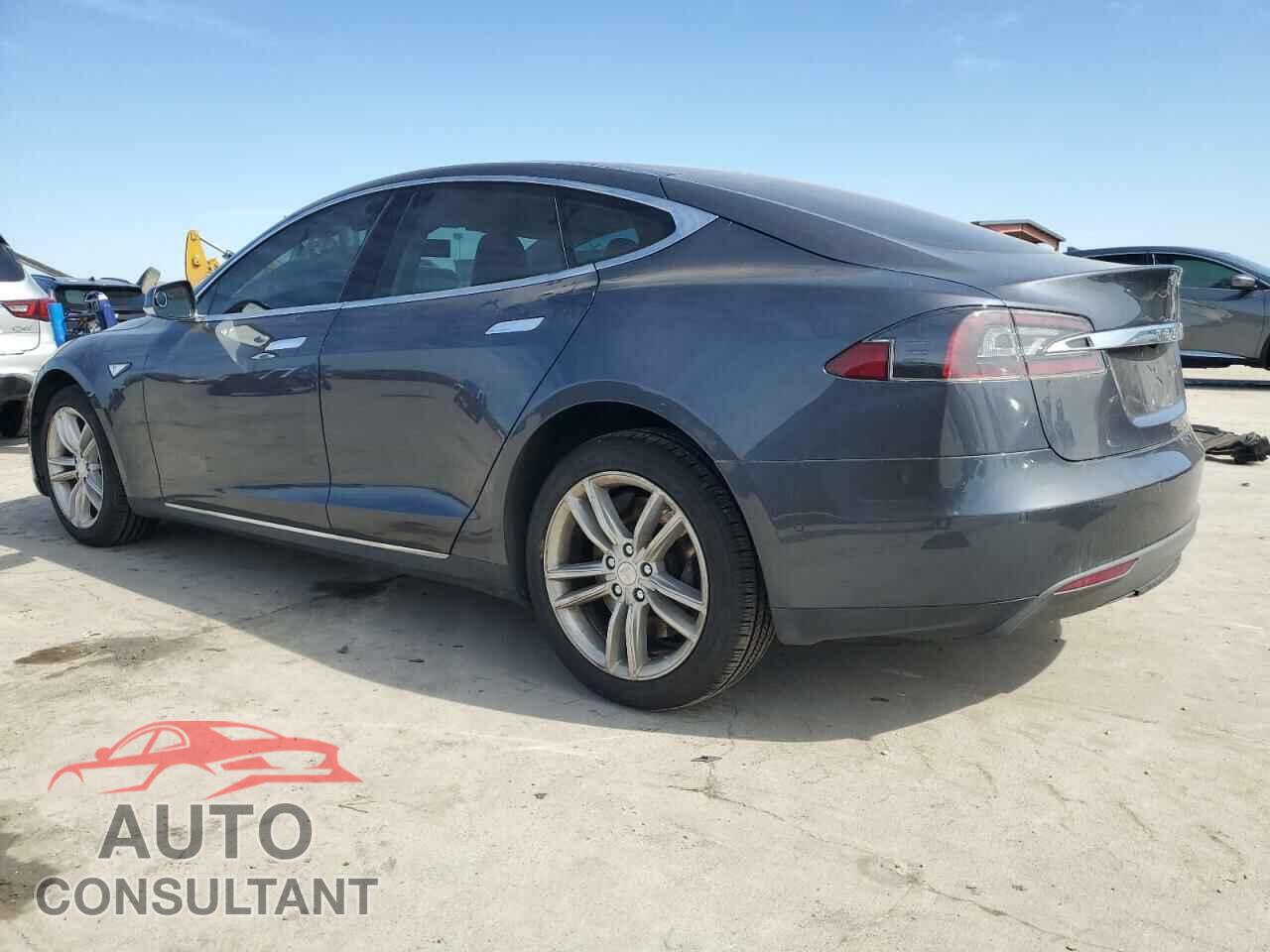 TESLA MODEL S 2016 - 5YJSA1E17GF121312