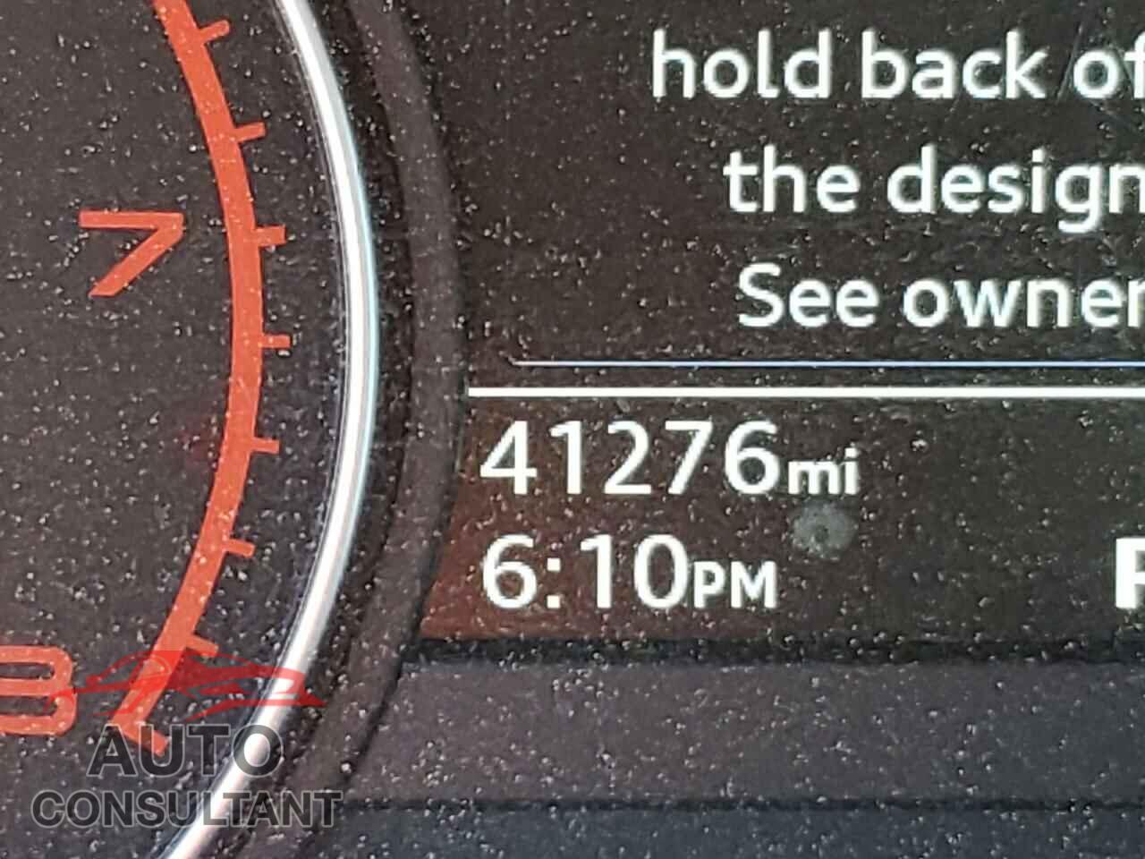 AUDI A4 2017 - WAUGNAF40HN059044