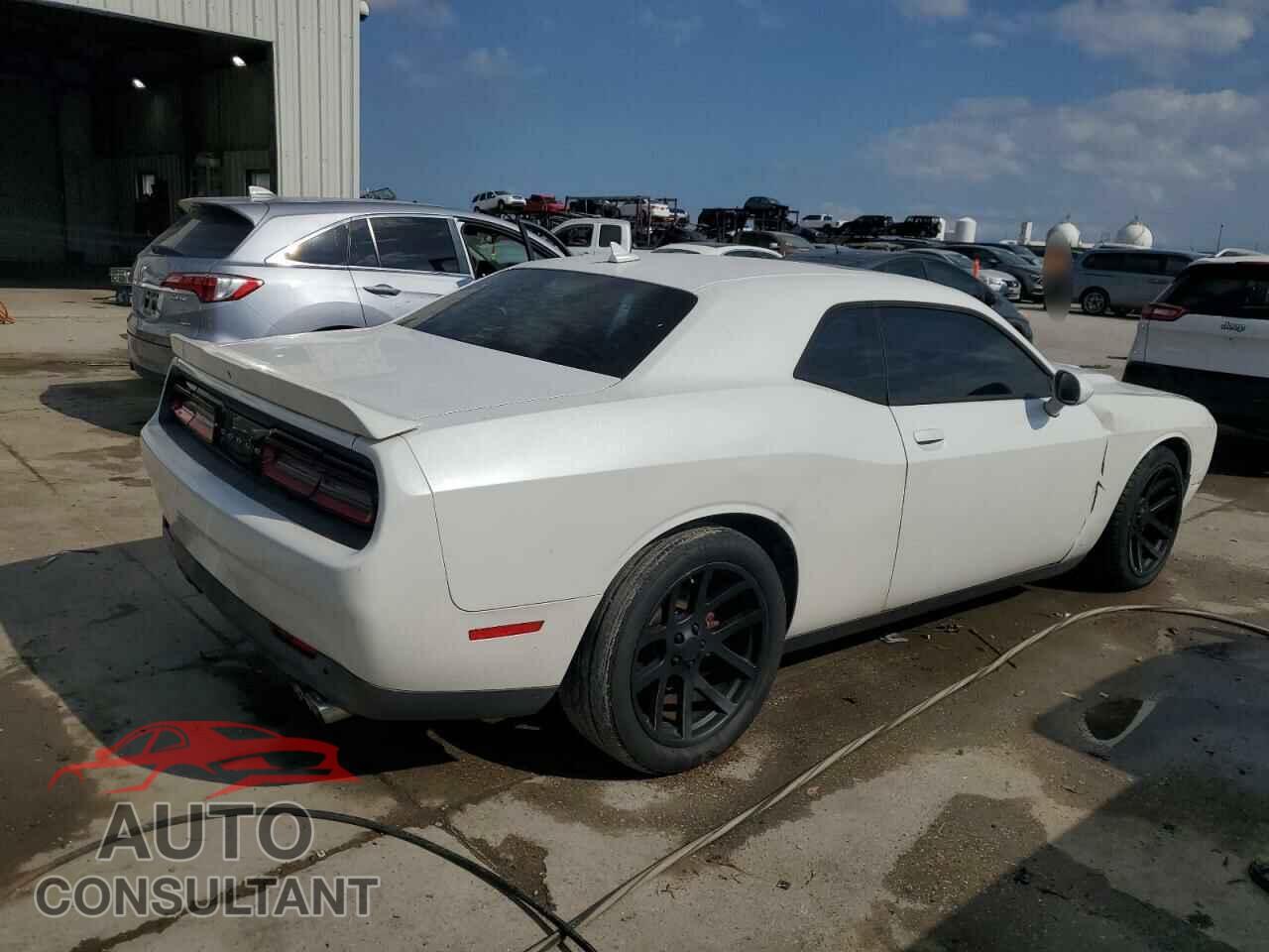 DODGE CHALLENGER 2015 - 2C3CDZBT2FH715657