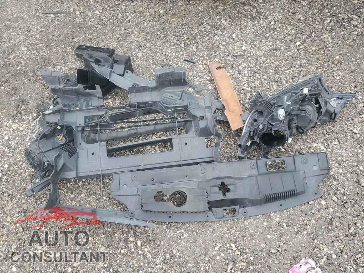MITSUBISHI OUTLANDER 2017 - JA4AD2A39HZ013473