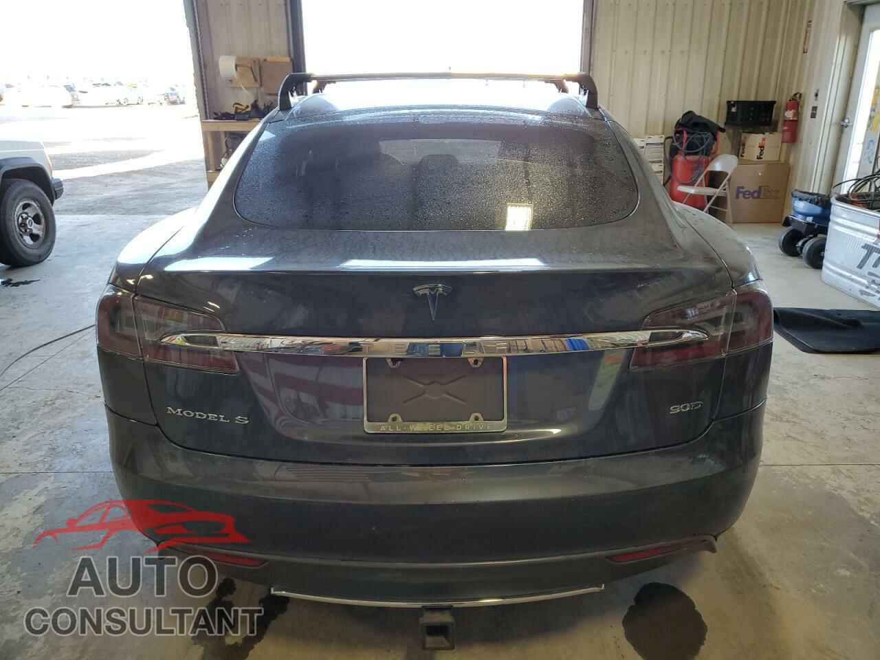 TESLA MODEL S 2016 - 5YJSA1E2XGF132409