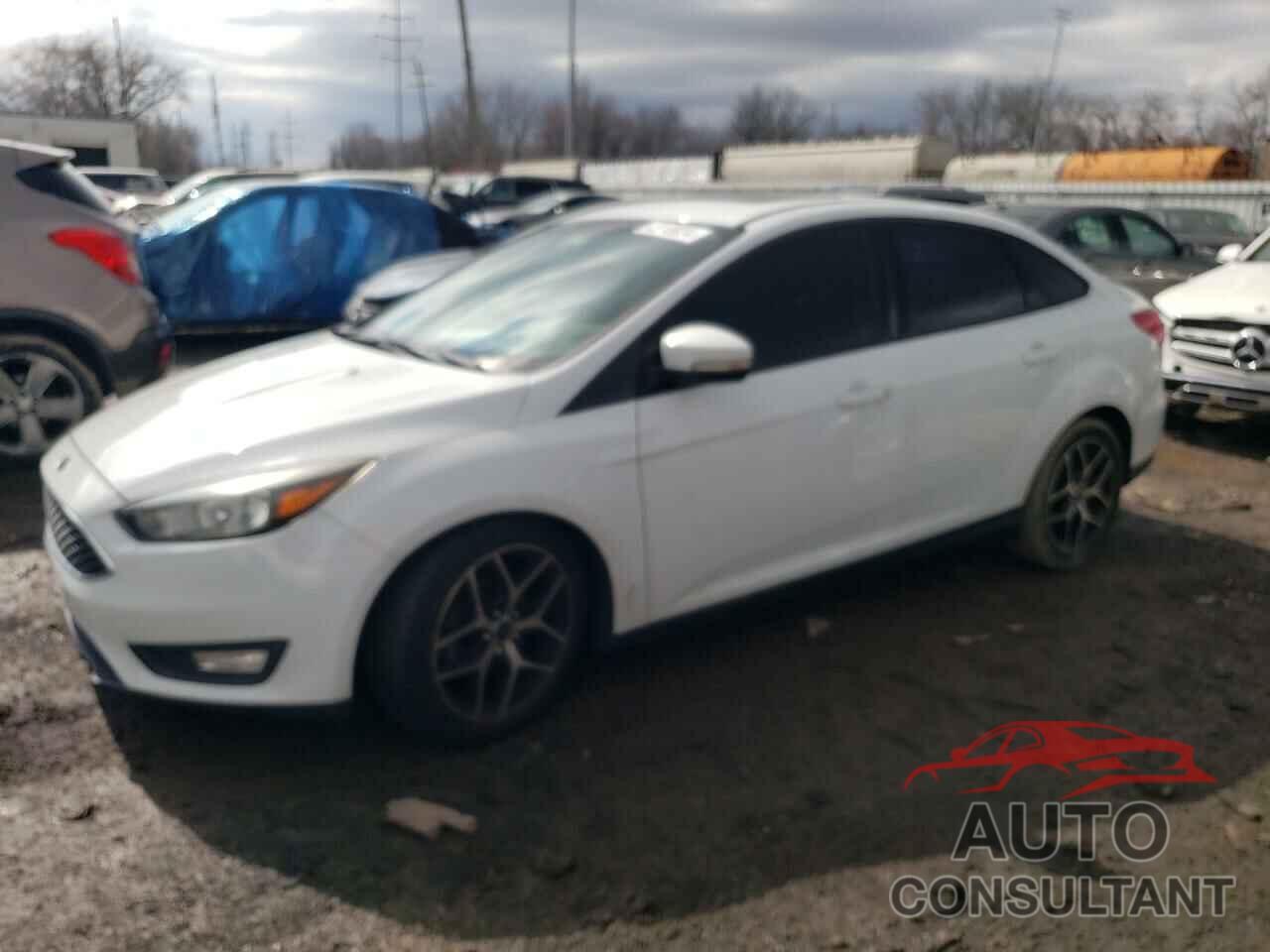 FORD FOCUS 2018 - 1FADP3H21JL299590