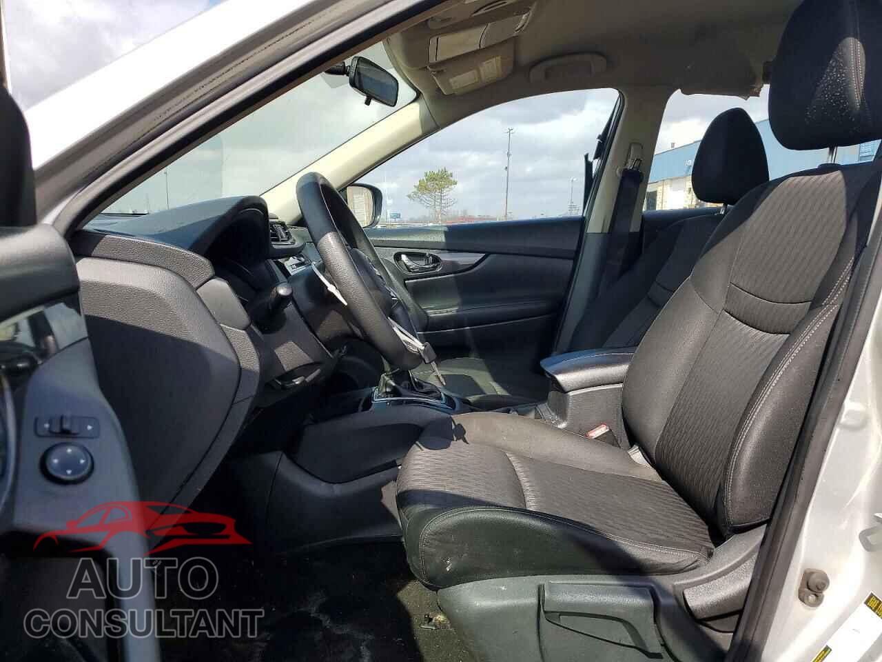 NISSAN ROGUE 2017 - KNMAT2MT7HP567143