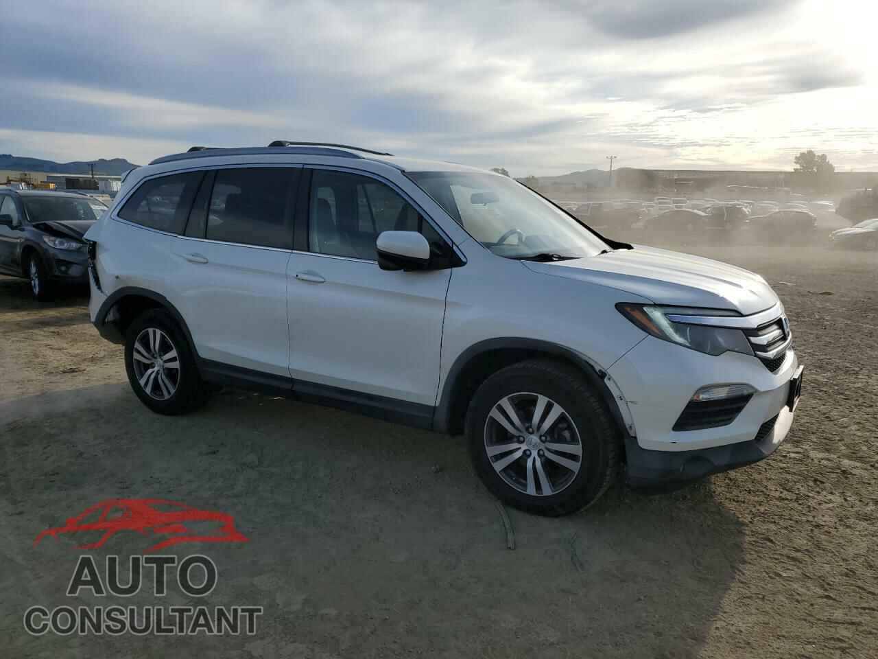 HONDA PILOT 2017 - 5FNYF6H38HB031383