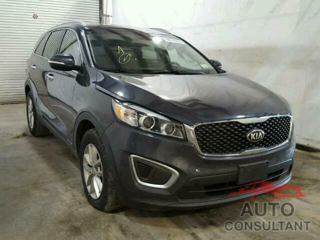 KIA SORENTO LX 2017 - 5XYPGDA52HG286225