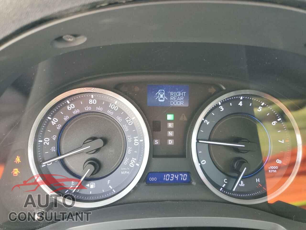 LEXUS IS 2011 - JTHBF5C23B5139352