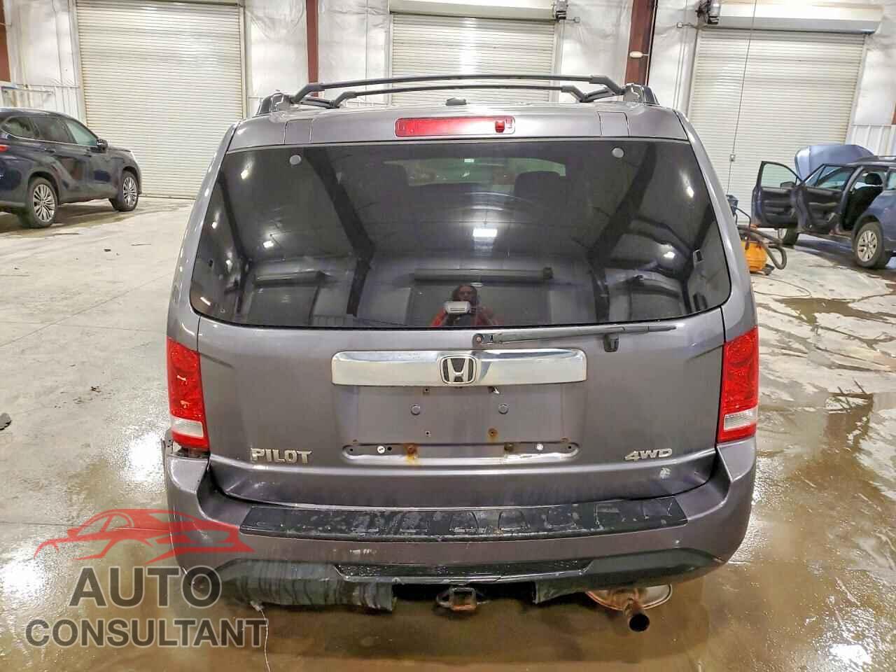 HONDA PILOT 2014 - 5FNYF4H61EB039125