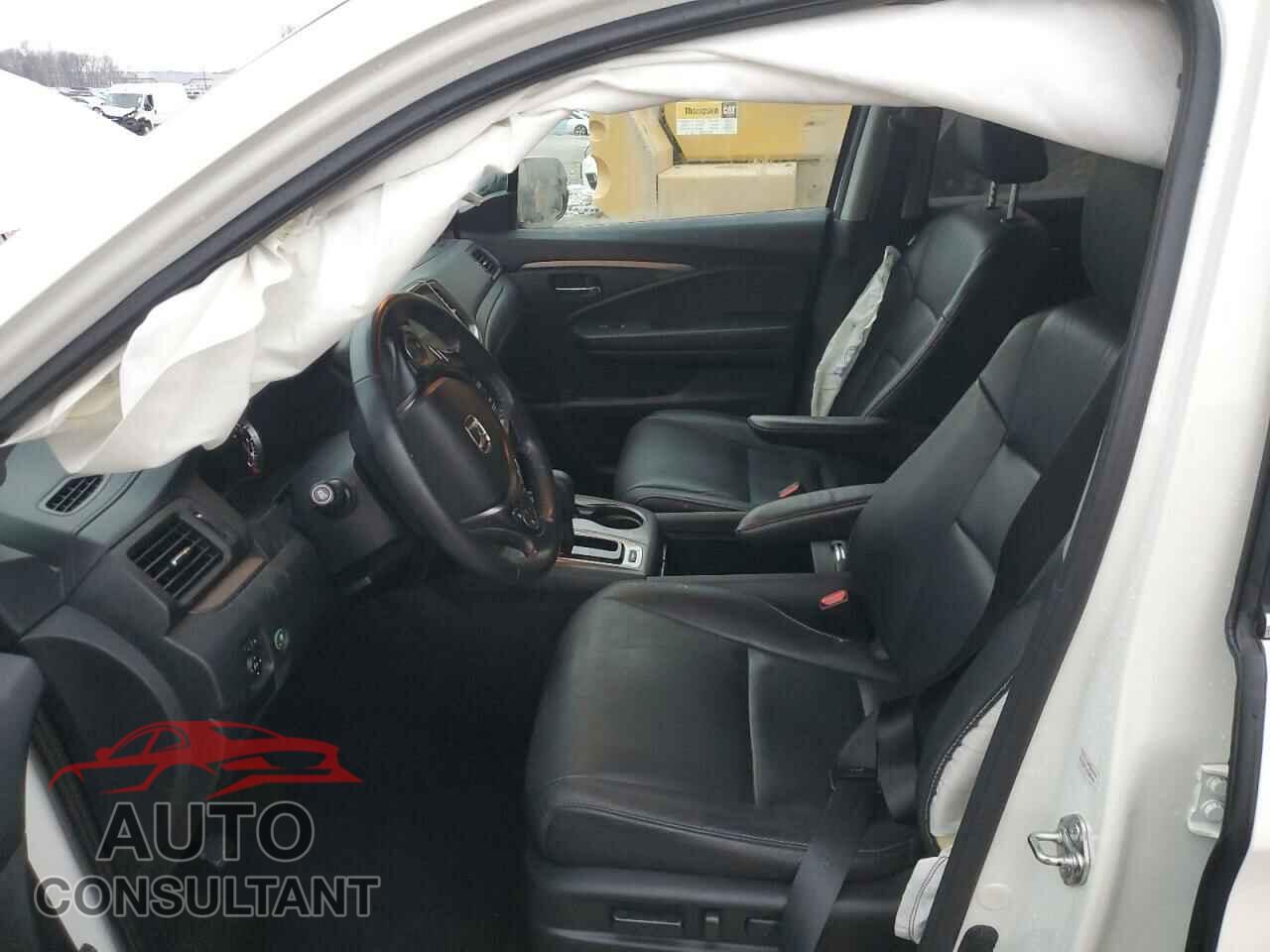 HONDA PILOT 2017 - 5FNYF5H58HB044095