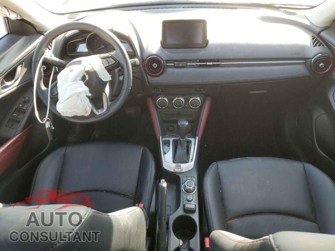 MAZDA CX-3 2018 - JM1DKFA77J0329211