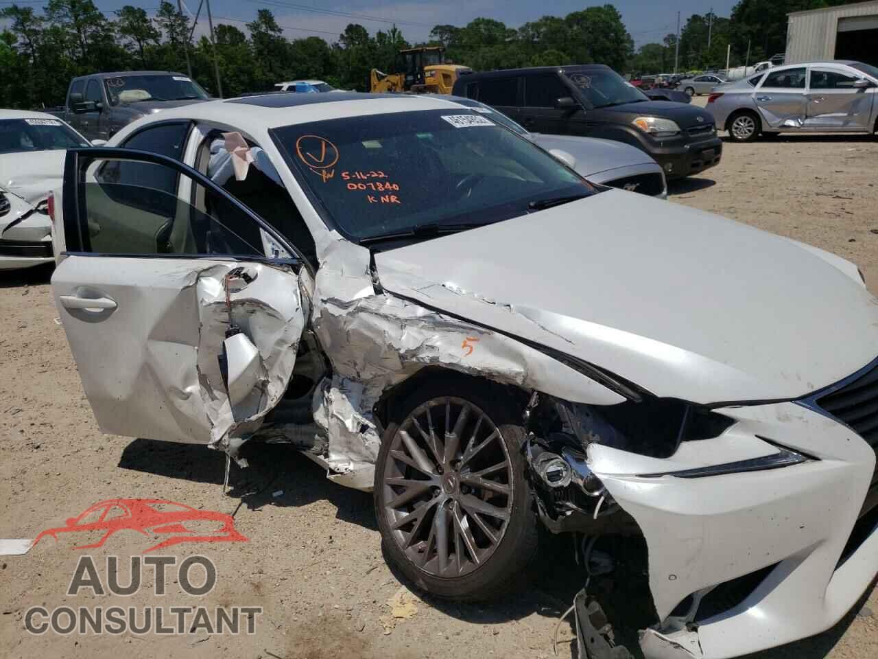 LEXUS IS 2016 - JTHBA1D27G5007840