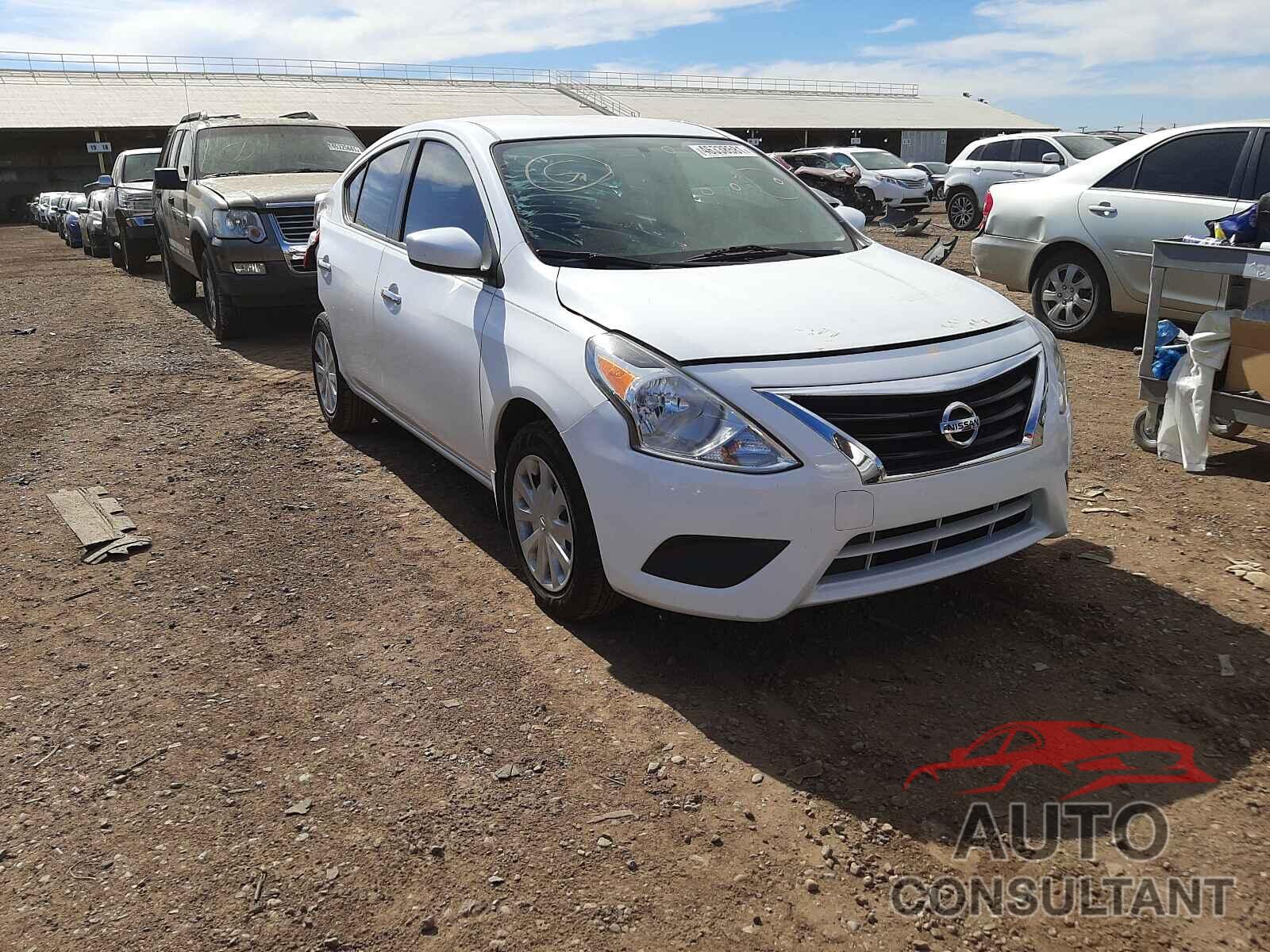 NISSAN VERSA 2017 - 3N1CN7AP9HL819643