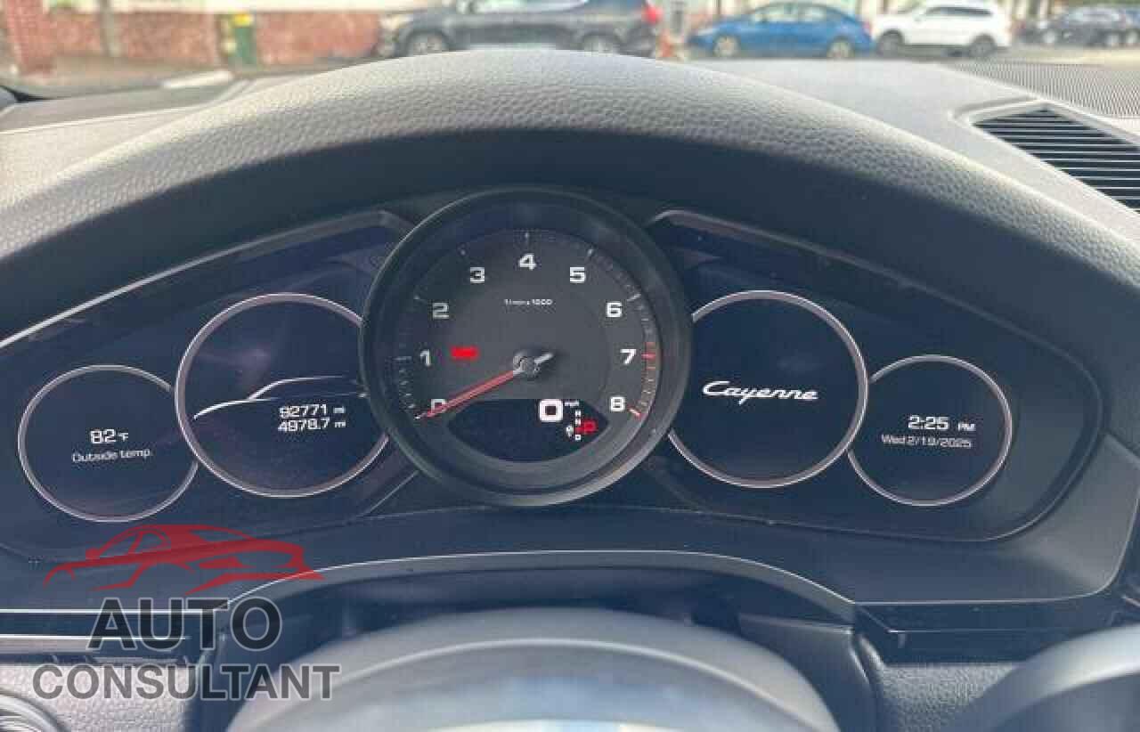 PORSCHE CAYENNE 2019 - WP1AA2AY3KDA00635