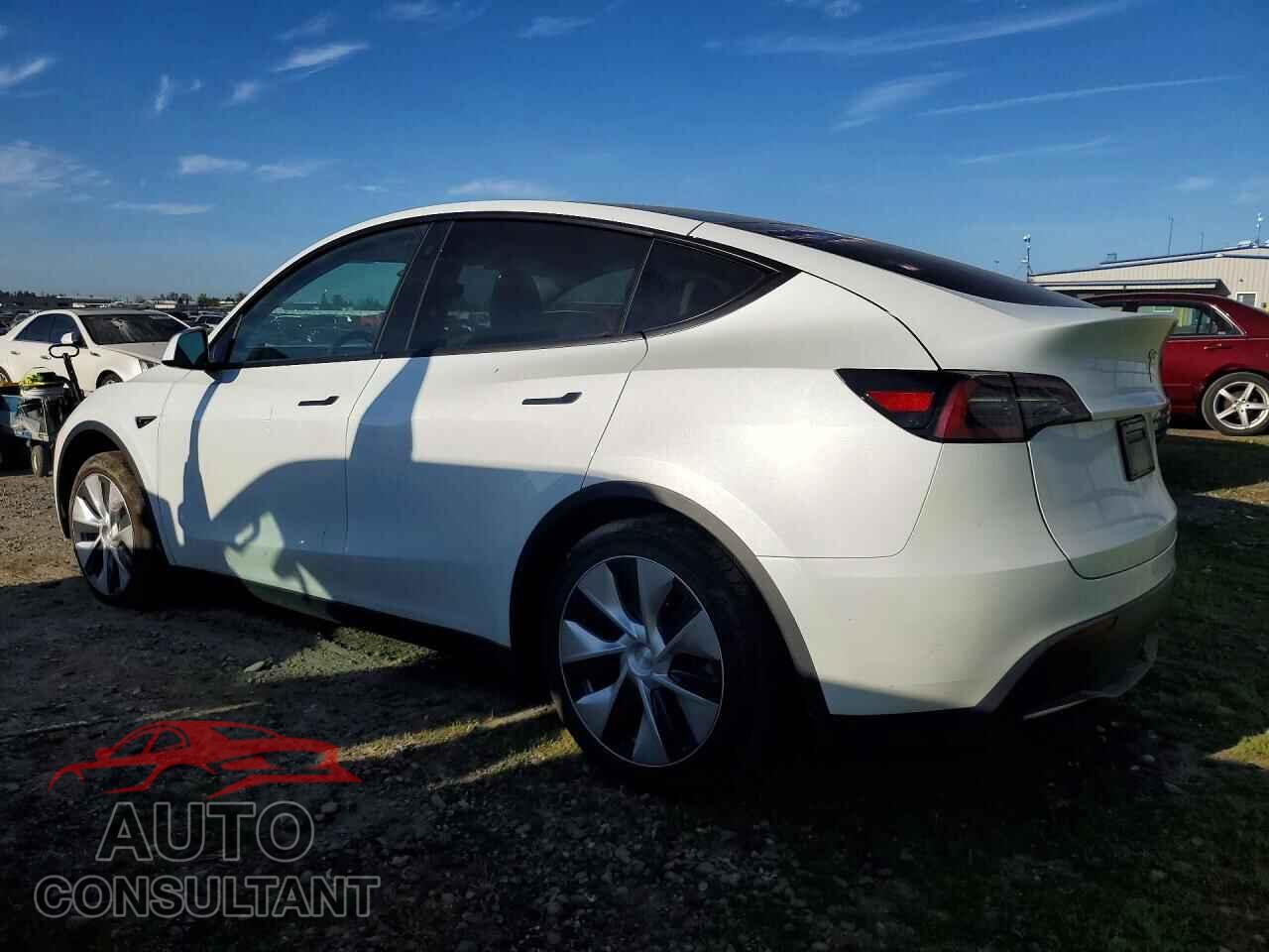 TESLA MODEL Y 2023 - 7SAYGDEEXPF685178