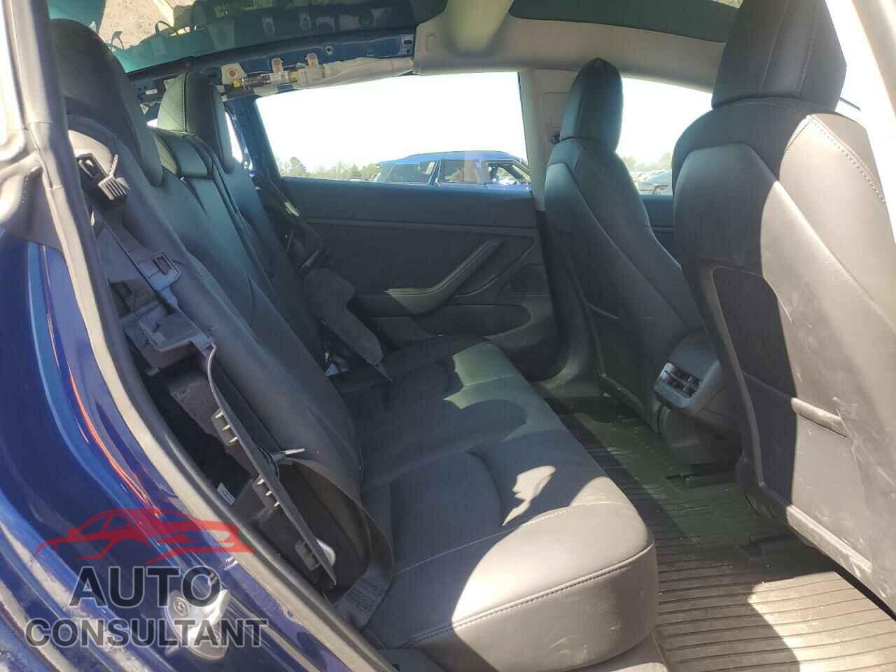 TESLA MODEL 3 2021 - 5YJ3E1EC1MF925367