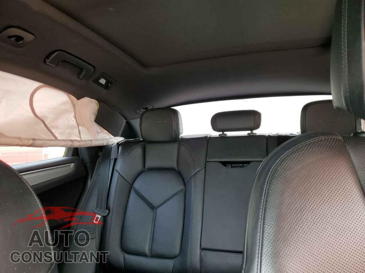 PORSCHE MACAN 2017 - WP1AG2A58HLB56429