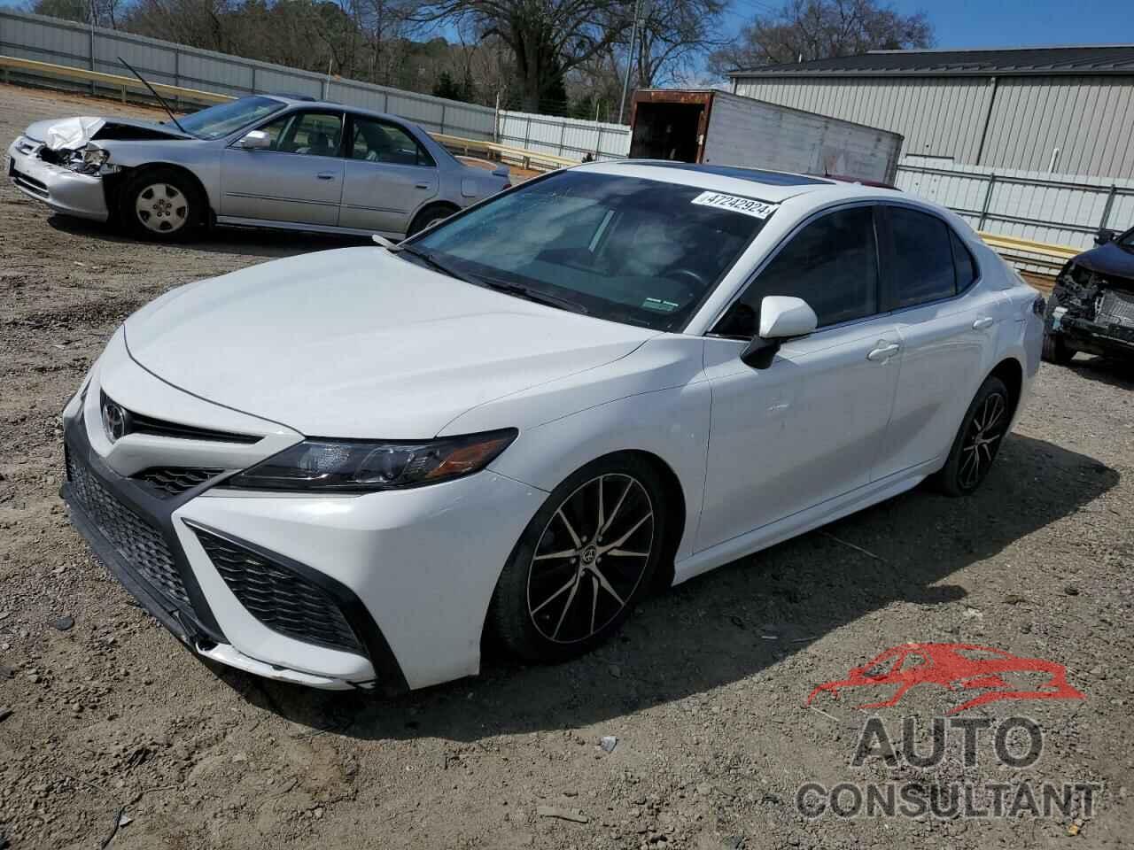 TOYOTA CAMRY 2021 - 4T1G11AK8MU603564