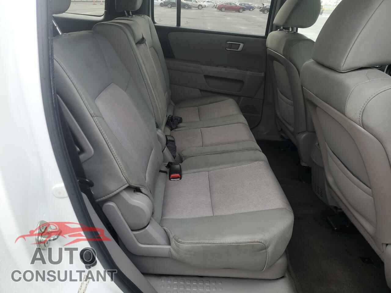 HONDA PILOT 2012 - 5FNYF4H44CB086452
