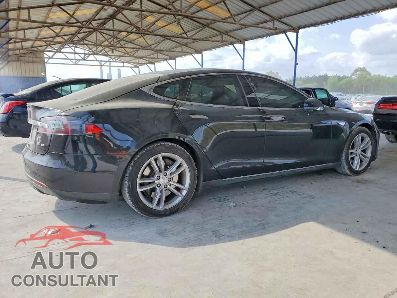TESLA MODEL S 2013 - 5YJSA1AG8DFP07619