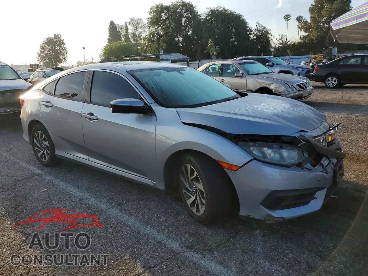 HONDA CIVIC 2017 - 2HGFC2F73HH566986