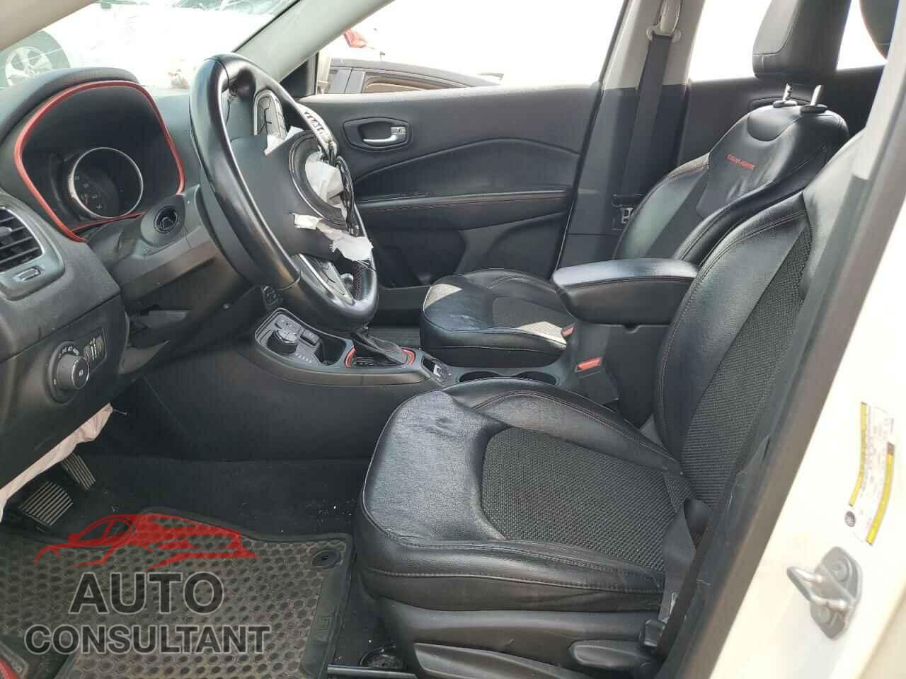 JEEP COMPASS 2018 - 3C4NJDDB2JT231699