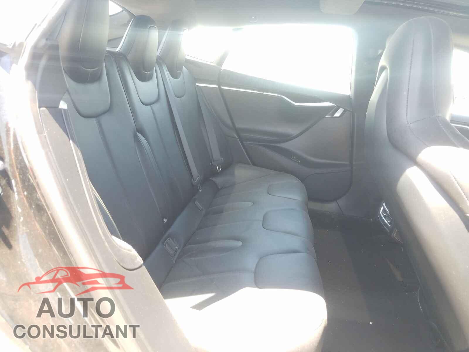 TESLA MODEL S 2016 - 5YJSA1E2XGF131289